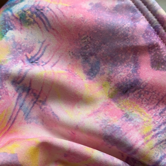 NWT‎ Gianni Bini Tie Dye Bra Size Halter Top 34DD - Picture 2 of 6